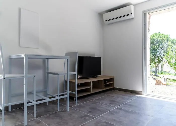 En Pierre U Pinu, 2 Personnes, Muratello, 6 Kms De Vecchio Appartement *